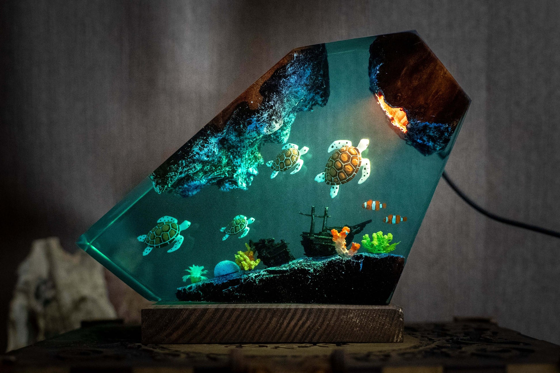 seaweSea Turtle Resin Lamp Turtles StyleSoothe your soul with the glow of the sea. The Sea Turtle Resin Lamp with even more turtles brings the magical tranquility of the ocean into your home. Realistic sea turtle lamp handcrafted in artistic resin detail